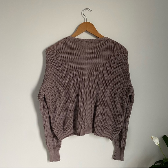 BRANDY MELVILLE CROPPED KNIT SWEATER - Picture 2 of 2